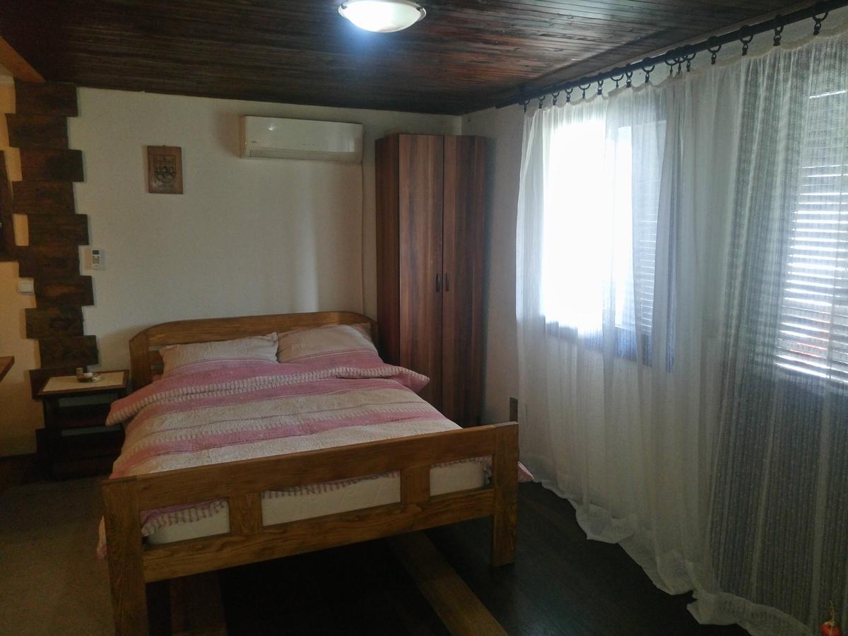 Apartmani Jankovic ヴルドニーク エクステリア 写真
