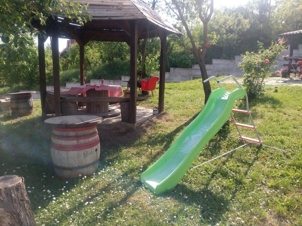 Apartmani Jankovic ヴルドニーク エクステリア 写真