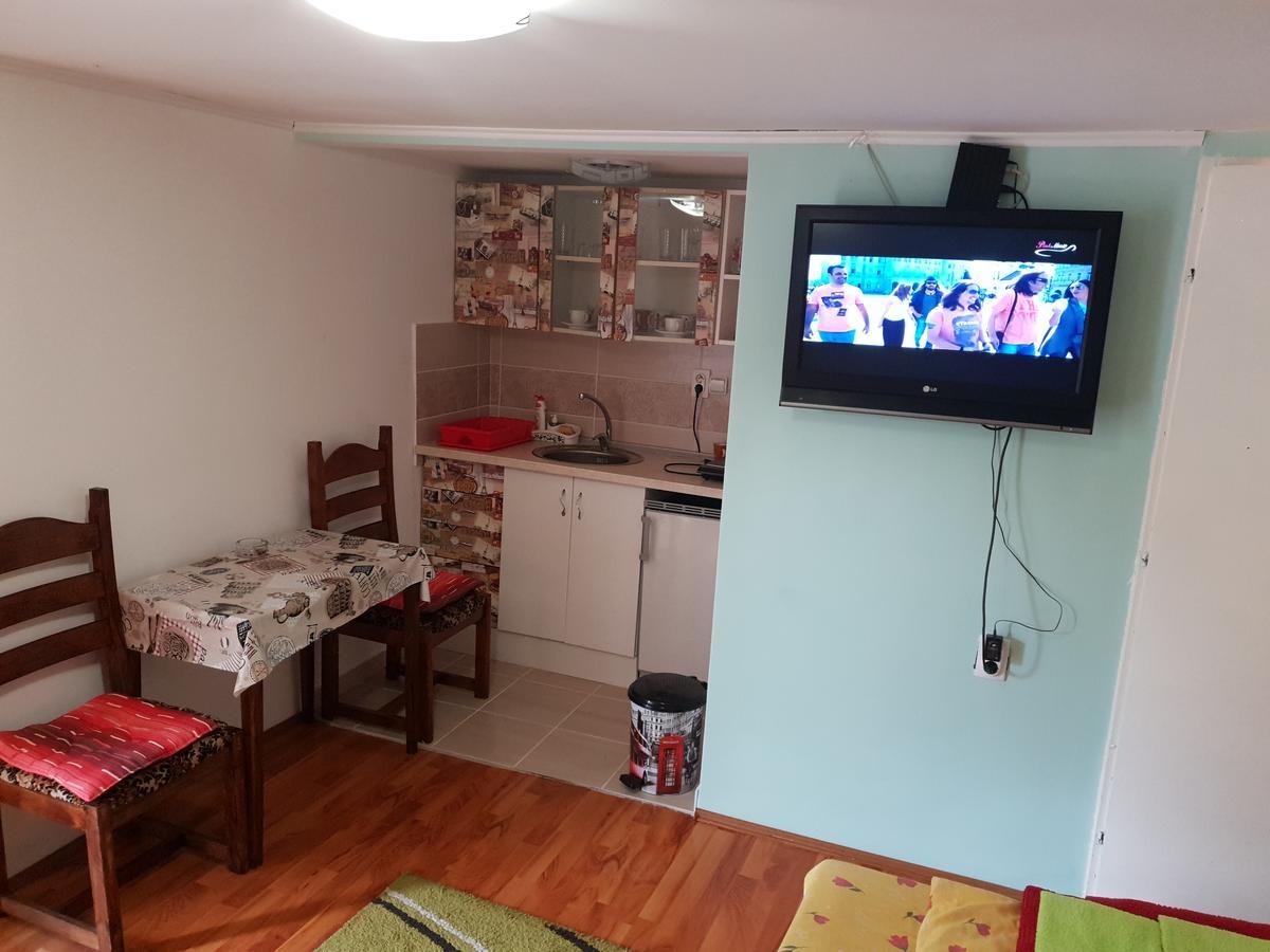 Apartmani Jankovic ヴルドニーク エクステリア 写真